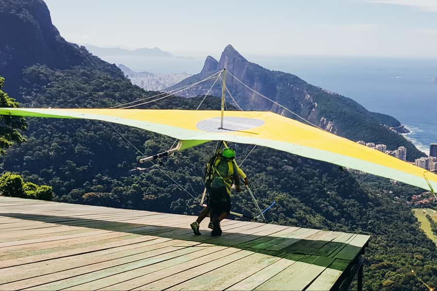Rio de Janeiro: Hang Gliding Tandem Flight - Landing on São Conrado Beach