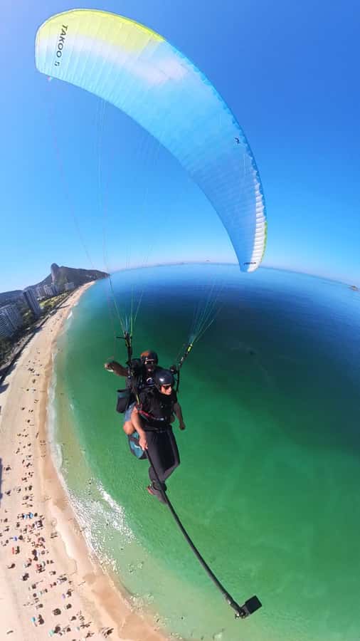 Rio de Janeiro : Paragliding Tandem Flights over Rio - Timing, weather, and the risk of waiting