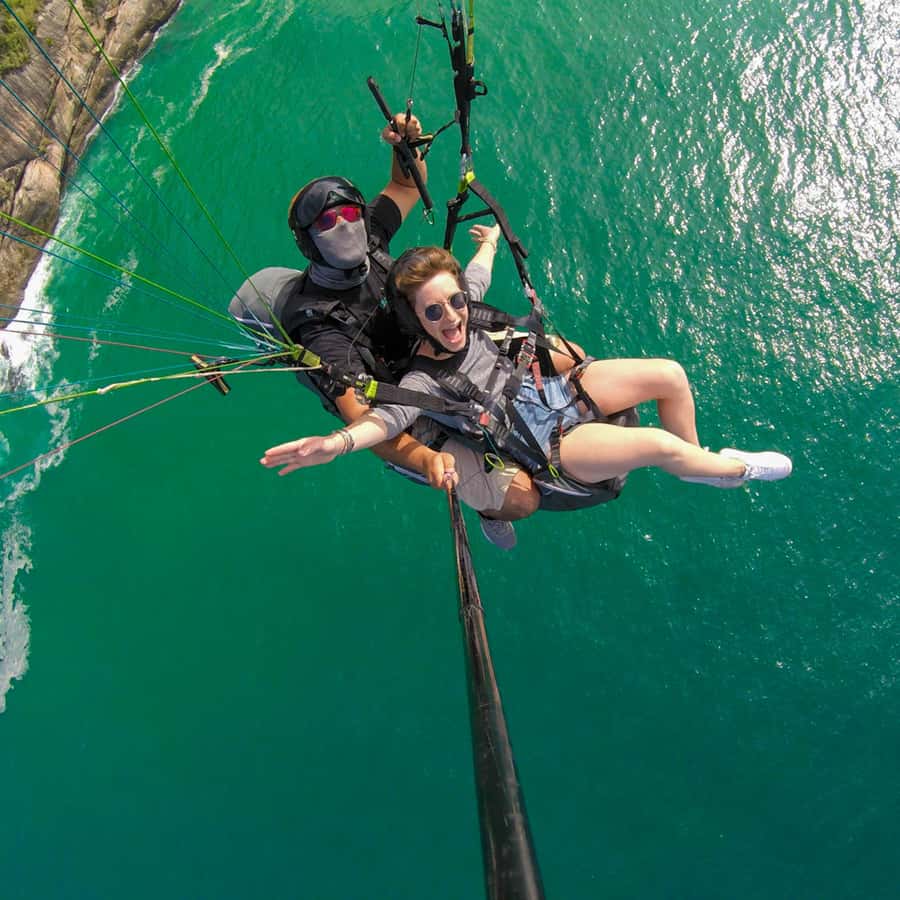 Rio de janeiro : Paragliding Tandem Flights over Rio - Price, inclusions, and the details worth checking