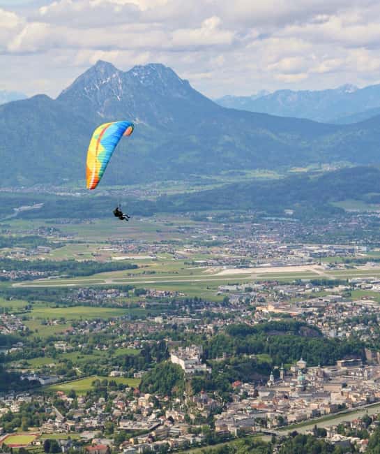 Salzburg: Tandem Paragliding Experience with Pilot - The 20-Meter Run and Takeoff