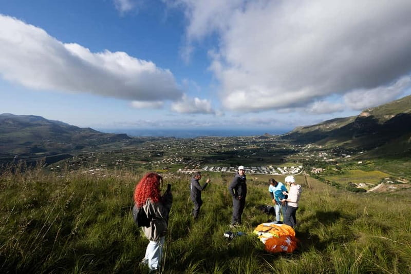 San Vito Lo Capo: paragliding flight with instructor/video - What to wear and bring