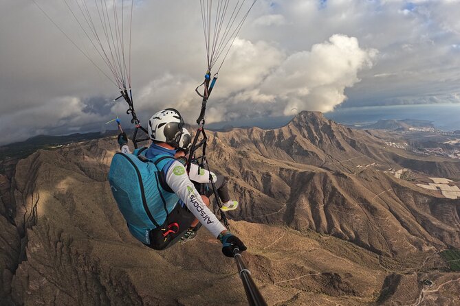 SILVER 1000m paragliding tandem flight above South Tenerife - Practical details before you reserve