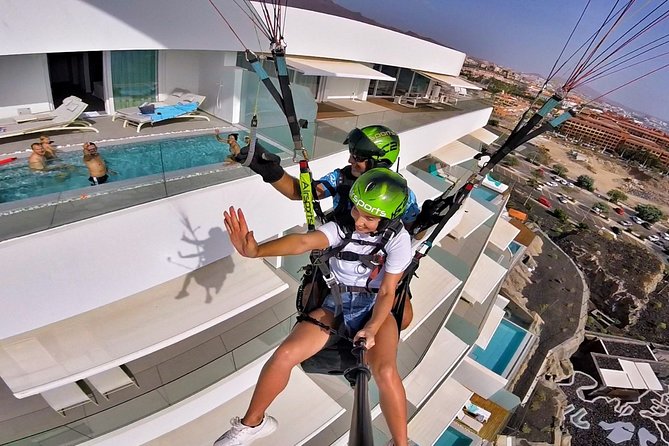 SILVER 1000m paragliding tandem flight above South Tenerife - Should you book the South Tenerife flight?