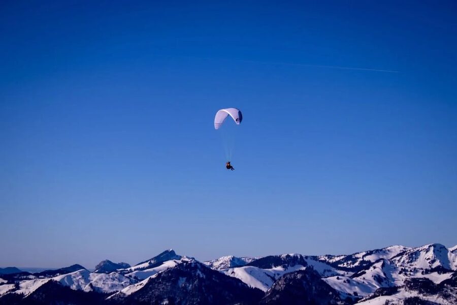 St Johann in Tirol: Tandem Paragliding - Preparing for Takeoff at 1,600 Meters