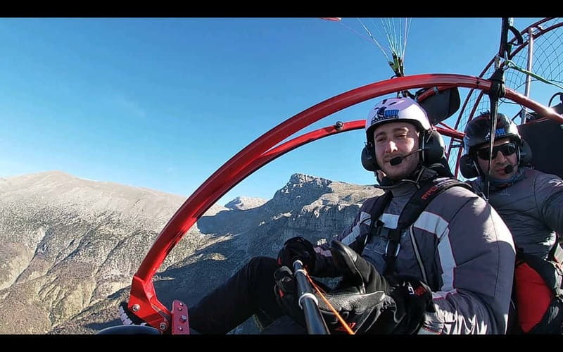 Tandem flight with paramotor from above ioannina zagori - What flying with Stavros Natsikos is like