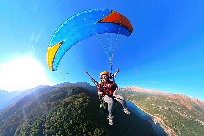 Tandem paraglider in the Pyrenees (Panticosa) + Video of the flight - Reaching the launch point by 4x4 or cable car