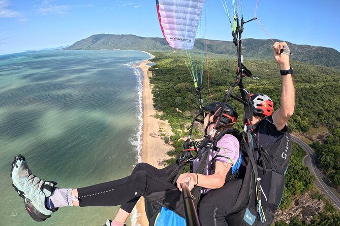 Tandem Paragliding Cairns - Getting Ready for a 15 to 20 Minute Flight