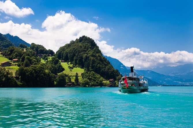 Tandem Paragliding Experience from Interlaken - Why this flight is such a good fit for Interlaken