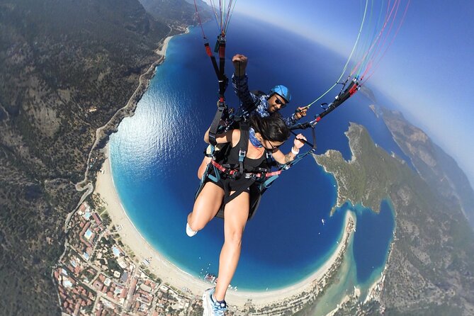 Tandem Paragliding Flight Experience Babadağ Mountain Fethiye - Pilot communication and comfort
