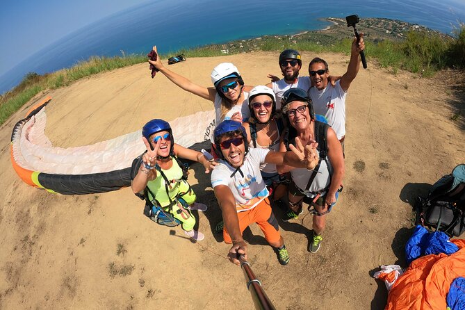 Tandem Paragliding Flight in Cefalù - GoPro photos and video on your phone