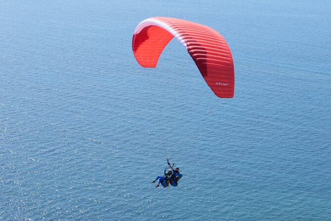 Tandem Paragliding Flight in Costa Adeje from 1100m - What the flight over Costa Adeje shows you