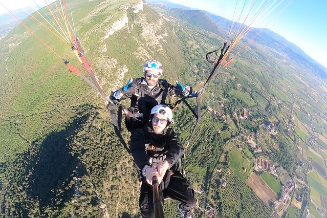 Tandem Paragliding Flight on Capaccio Paestum in Salerno - Leaving the ground near Capaccio Paestum