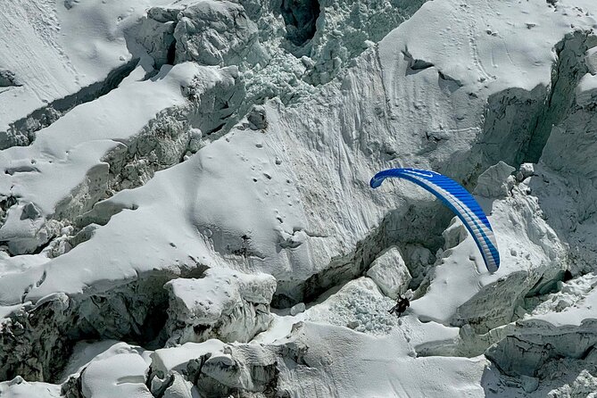 Tandem Paragliding Flight to Chamonix Facing Mont Blanc - Smooth flight or extra thrill