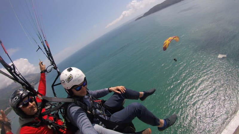 Tandem Paragliding in Budva with Expert Pilots/All-inclusive - What flying with the pilot feels like