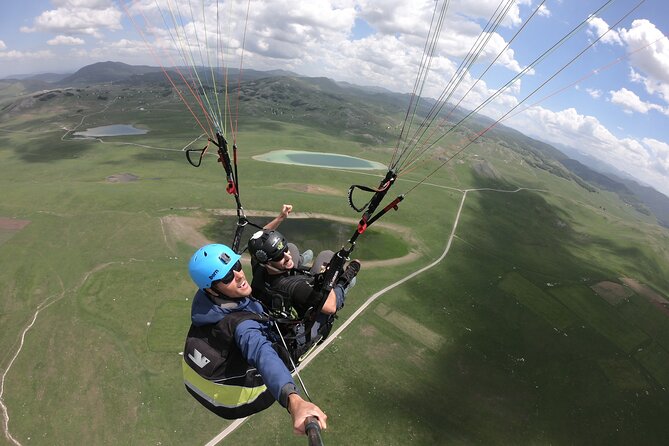 Tandem Paragliding in Durmitor National Park - The short briefing and easy takeoff
