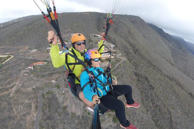 Tandem paragliding in Tenerife - The launch area and the safety briefing