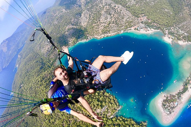 Tandem Paragliding Over The Blue Lagoon in Fethiye - Gentle floating or full-throttle turns