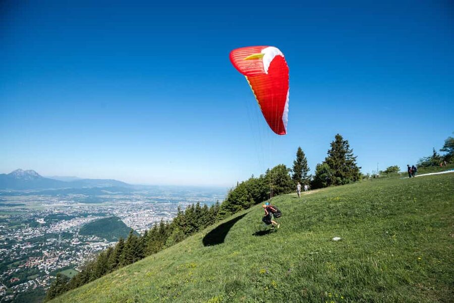 Tandem Paragliding Salzburg City - Weather can change your Salzburg plans