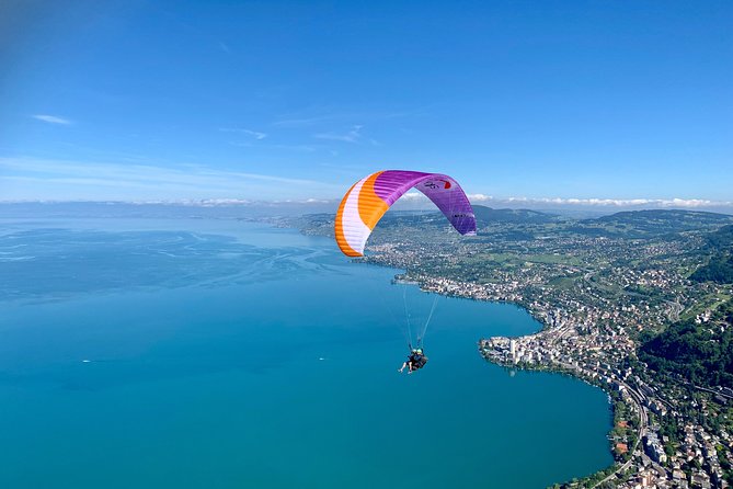 Tandy paragliding - An hour above Lake Geneva