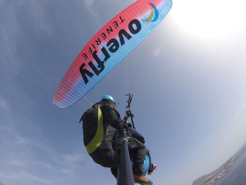Tenerife: Acrobatic Paragliding Tandem Flight - The first minutes are about views, not stunts