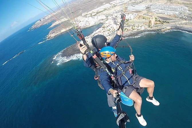 Tenerife Basic Paragliding Flight Experience with Pickup - Getting ready at the takeoff point