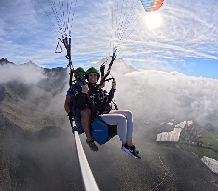 Tenerife: Tandem Paragliding in Adeje with hotel transfer - The beach landing and return transfer