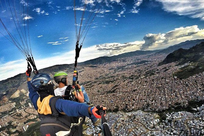 Tour Paragliding - The ride from Medellín and the private setup