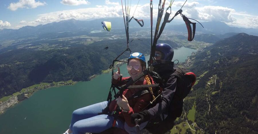 Villach/Ossiachersee: Paragliding "Panorama" Tandemflug - Gerlitzen Alpe and the Five-Minute View Stop