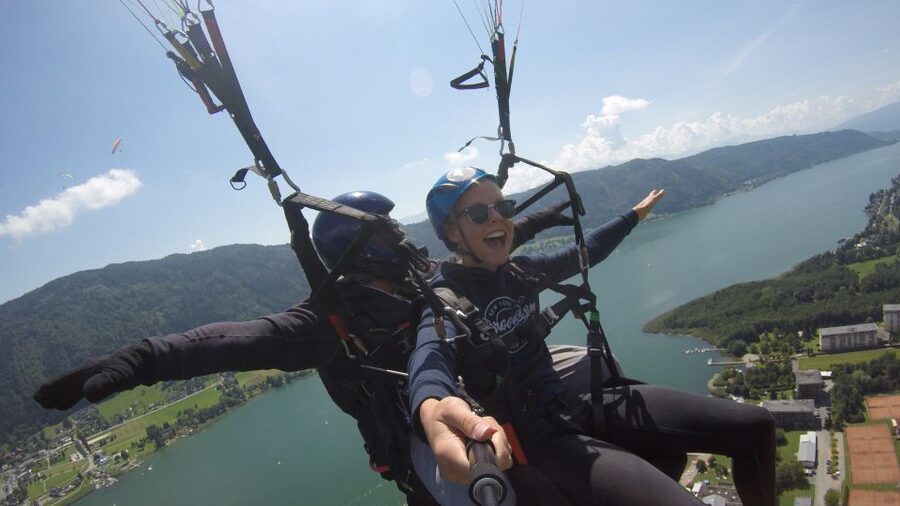 Villach/Ossiachersee: Paragliding "Panorama" Tandemflug - From the Flycenter Meeting Point to the Mountain