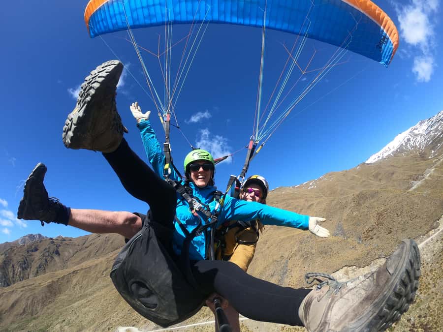 Wanaka: Tandem Paragliding Experience - The pilots make the experience feel manageable