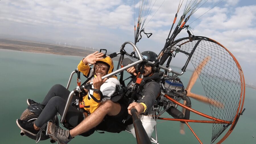 Zaragoza: Aragonese Paragliding Experience - Who will enjoy this flight most?