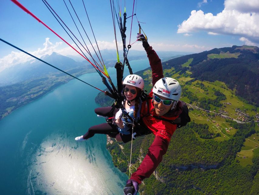 Zurich: Day trip to Interlaken incl. tandem paragliding - What the tandem flight feels like