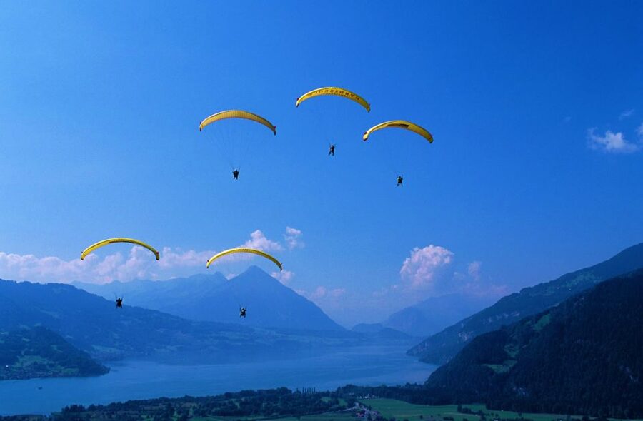 Zurich: Day trip to Interlaken incl. tandem paragliding - Booking flexibility and practical planning